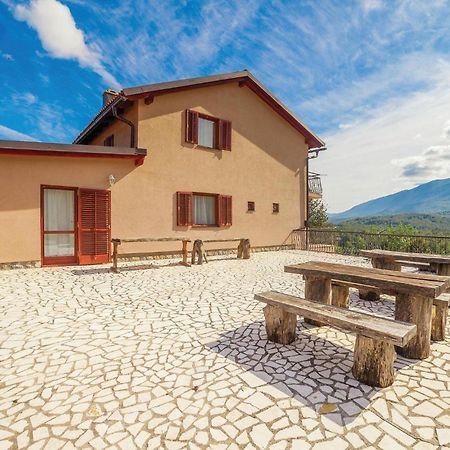 7 Bedroom Pet Friendly Home In Crni Kal Crni Kal  Екстериор снимка