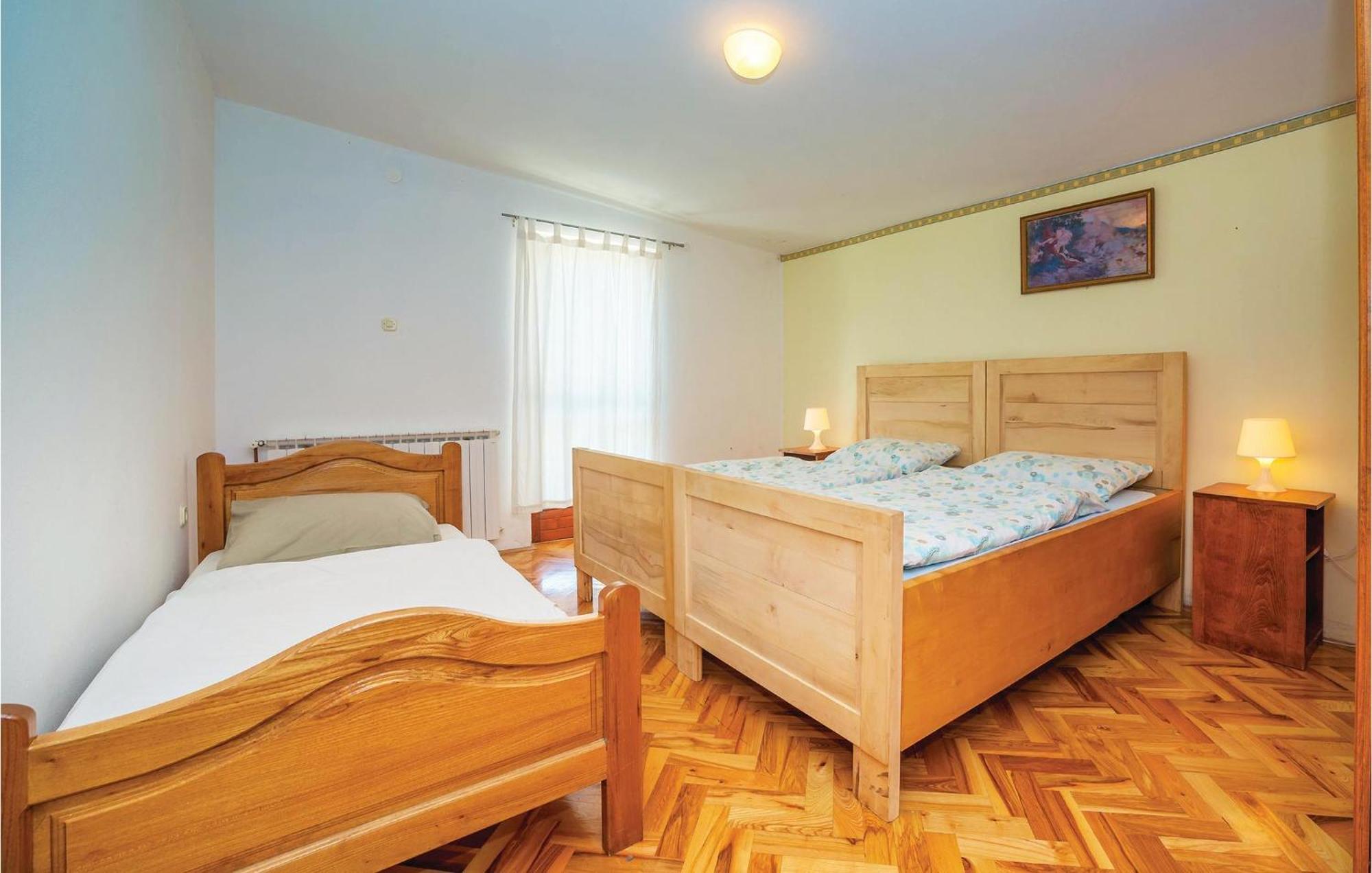 7 Bedroom Pet Friendly Home In Crni Kal Crni Kal  Екстериор снимка