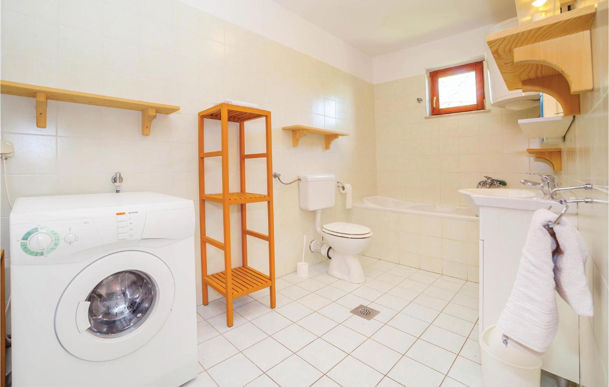 7 Bedroom Pet Friendly Home In Crni Kal Crni Kal  Екстериор снимка