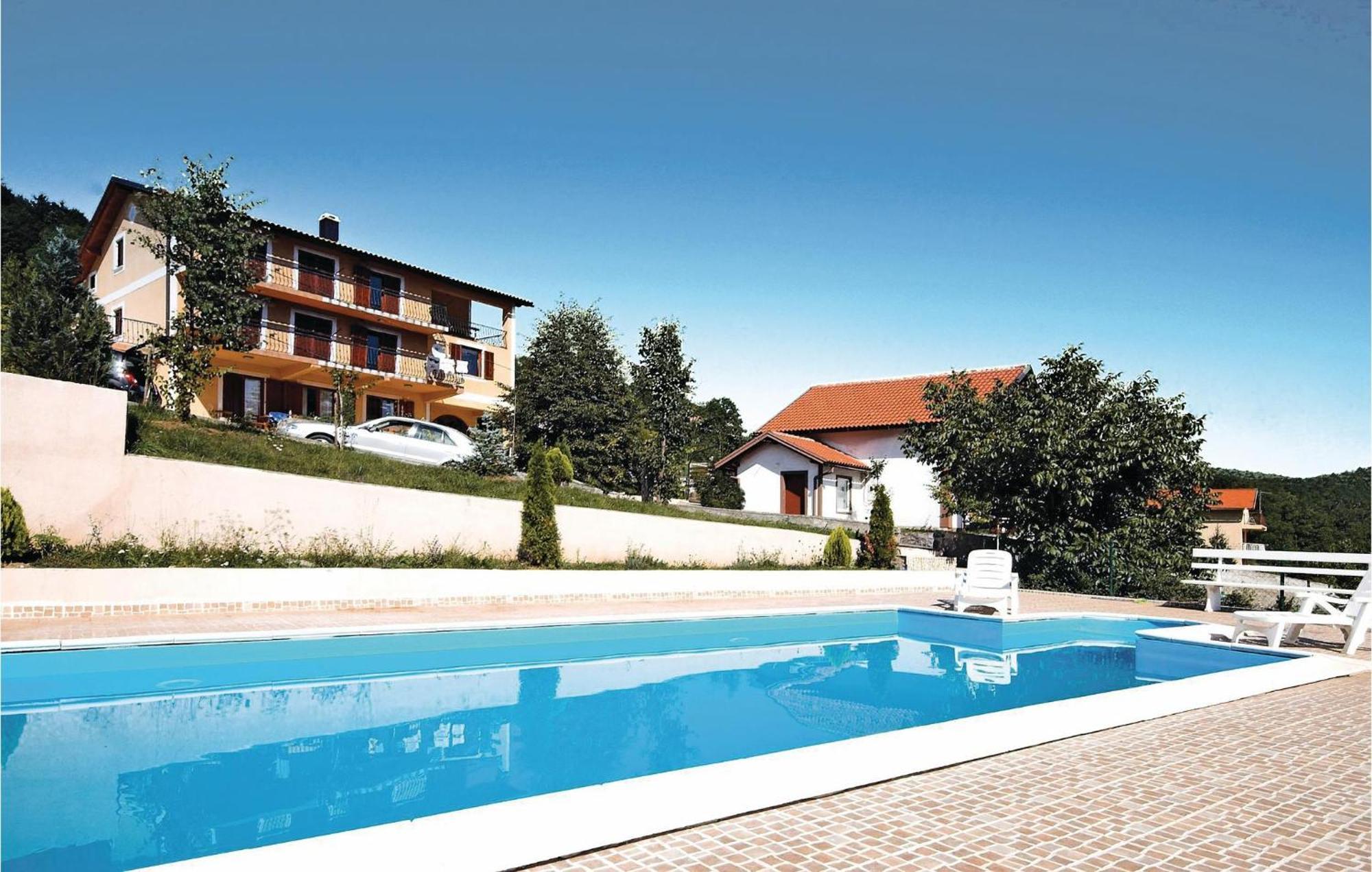 7 Bedroom Pet Friendly Home In Crni Kal Crni Kal  Екстериор снимка