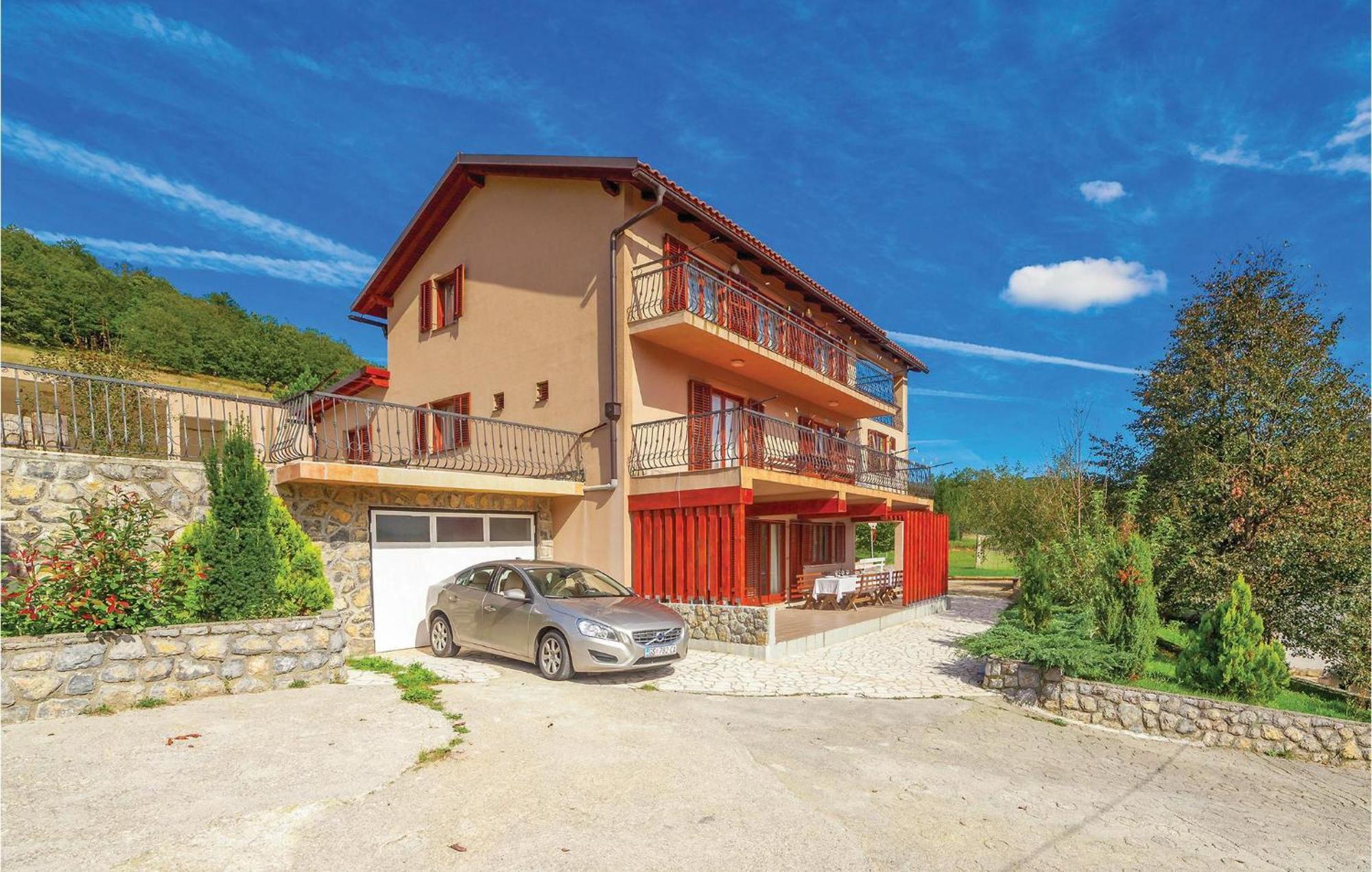 7 Bedroom Pet Friendly Home In Crni Kal Crni Kal  Екстериор снимка